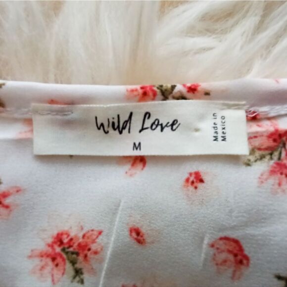 Wild love crop top Size M - Picture 7 of 7
